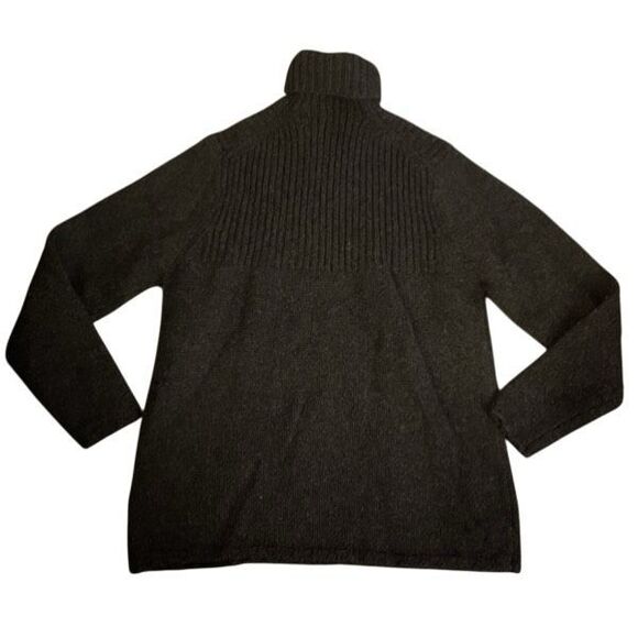 GAP TURTLENECK SWEATER - Picture 2 of 4